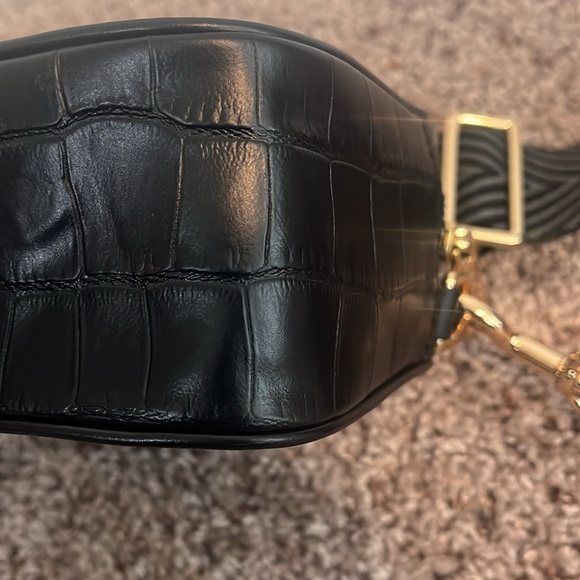 Marc Jacobs Flash Croc Print Crossbody - Black with Gold Hardware - Picture 11 of 16